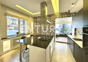 Дом 201м², 2-этажный, участок 10 сот.