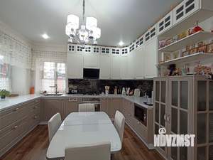 Дом 201м², 2-этажный, участок 10 сот.