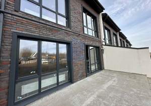 Дом 158м², 2-этажный, участок 1 сот.