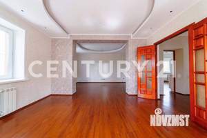 Коттедж 242м², 3-этажный, участок 8 сот.