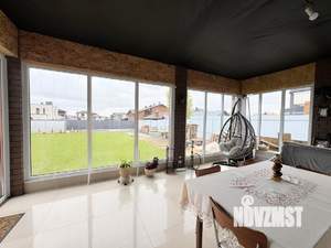 Коттедж 201м², 2-этажный, участок 10 сот.