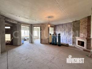 Таунхаус 864м², 3-этажный, участок 7 сот.