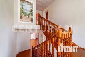 Коттедж 242м², 3-этажный, участок 8 сот.