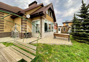 Дом 201м², 2-этажный, участок 10 сот.