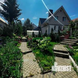 Коттедж 178м², 3-этажный, участок 8 сот.