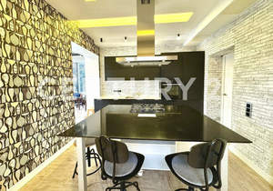 Дом 201м², 2-этажный, участок 10 сот.