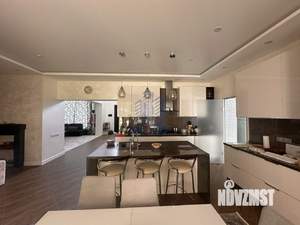 Коттедж 304м², 2-этажный, участок 10 сот.