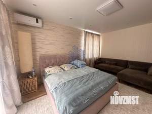 Коттедж 304м², 2-этажный, участок 10 сот.