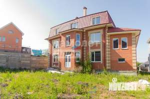 Дом 664м², 3-этажный, участок 8 сот.