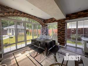 Коттедж 304м², 2-этажный, участок 10 сот.