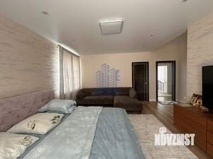 Коттедж 304м², 2-этажный, участок 10 сот.