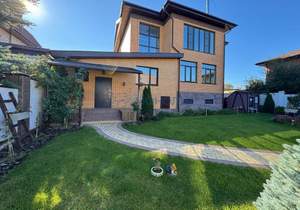 Дом 491м², 4-этажный, участок 10 сот.