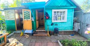 Дом 15м², 2-этажный, участок 3 сот.