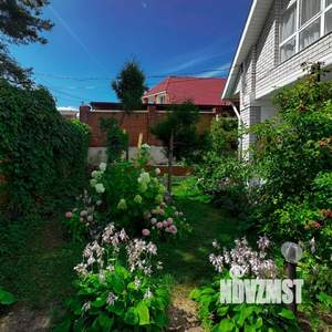 Коттедж 178м², 3-этажный, участок 8 сот.