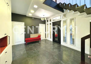 Дом 201м², 2-этажный, участок 10 сот.