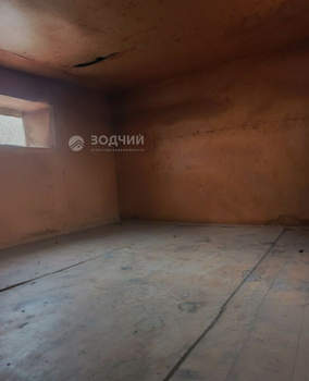 Дом 35м&sup2;, 2-этажный, участок 6 сот.  