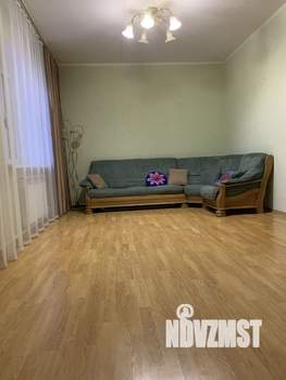 Дом 397м², 3-этажный, участок 4 сот.  