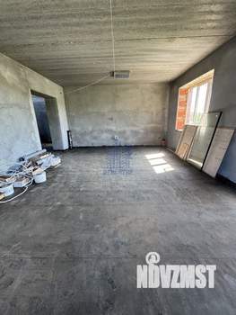 Дом 360м², 2-этажный, участок 10 сот.  