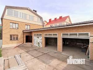 Дом 428м², 3-этажный, участок 7 сот.  