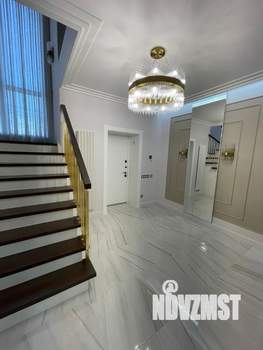 Дом 220м², 2-этажный, участок 10 сот.  