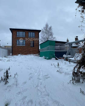 Дом 315м&sup2;, 3-этажный, участок 10 сот.  