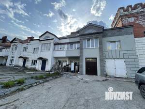 Таунхаус 500м², 3-этажный, участок 10 сот.  