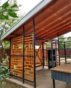 Дом 100м&sup2;, 2-этажный, участок 4 сот.  