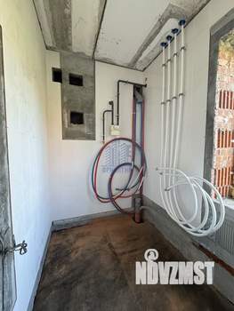 Дом 360м², 2-этажный, участок 10 сот.  