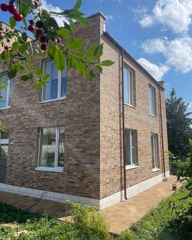 Дом 150м&sup2;, 2-этажный, участок 0 сот.  