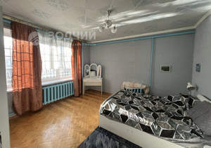 Дом 313м&sup2;, 3-этажный, участок 8 сот.  