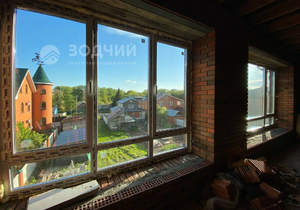 Дом 315м&sup2;, 3-этажный, участок 10 сот.  