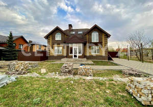 Дом 201м², 2-этажный, участок 10 сот.  