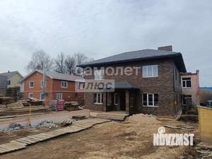 Дом 225м&sup2;, 2-этажный, участок 6 сот.  