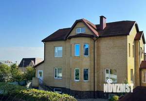 Коттедж 350м&sup2;, 3-этажный, участок 20 сот.  