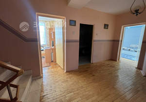 Дом 313м&sup2;, 3-этажный, участок 8 сот.  