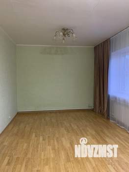 Дом 397м², 3-этажный, участок 4 сот.  