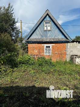 Дом 30м², 2-этажный, участок 6 сот.  