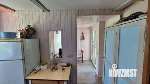 Дом 40м&sup2;, 2-этажный, участок 4 сот.  