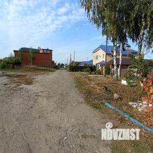 Дом 30м&sup2;, 2-этажный, участок 6 сот.  