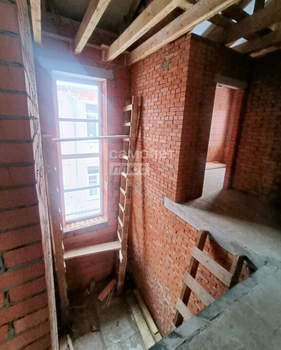 Дом 225м&sup2;, 2-этажный, участок 6 сот.  