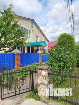 Коттедж 220м&sup2;, 2-этажный, участок 6 сот.  