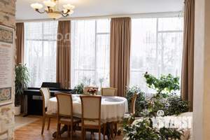 Таунхаус 379м², 3-этажный, участок 8 сот.  