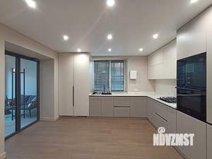 Дом 126м&sup2;, 3-этажный, участок 3 сот.  