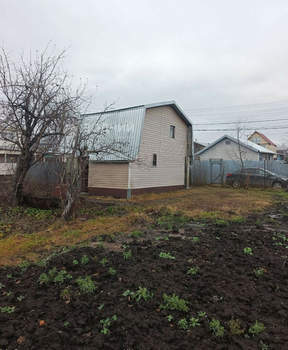 Дом 35м&sup2;, 2-этажный, участок 6 сот.  