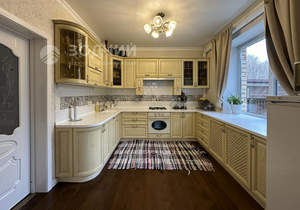 Дом 177м&sup2;, 2-этажный, участок 7 сот.  