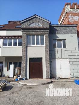 Дом 426м&sup2;, 3-этажный, участок 10 сот.  