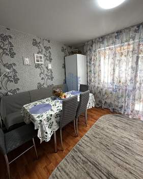 Дом 250м², 2-этажный, участок 4 сот.  