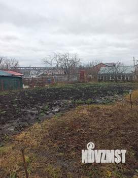 Дом 35м&sup2;, 2-этажный, участок 6 сот.  