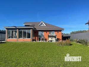 Дом 201м², 2-этажный, участок 10 сот.  