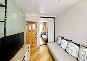 Дом 379м&sup2;, 3-этажный, участок 8 сот.  